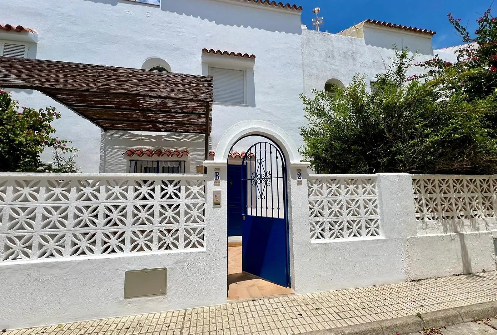 Zahara Beach - La Casita Next To The Beach Захара-де-лос-Атунес 0*,  Испания